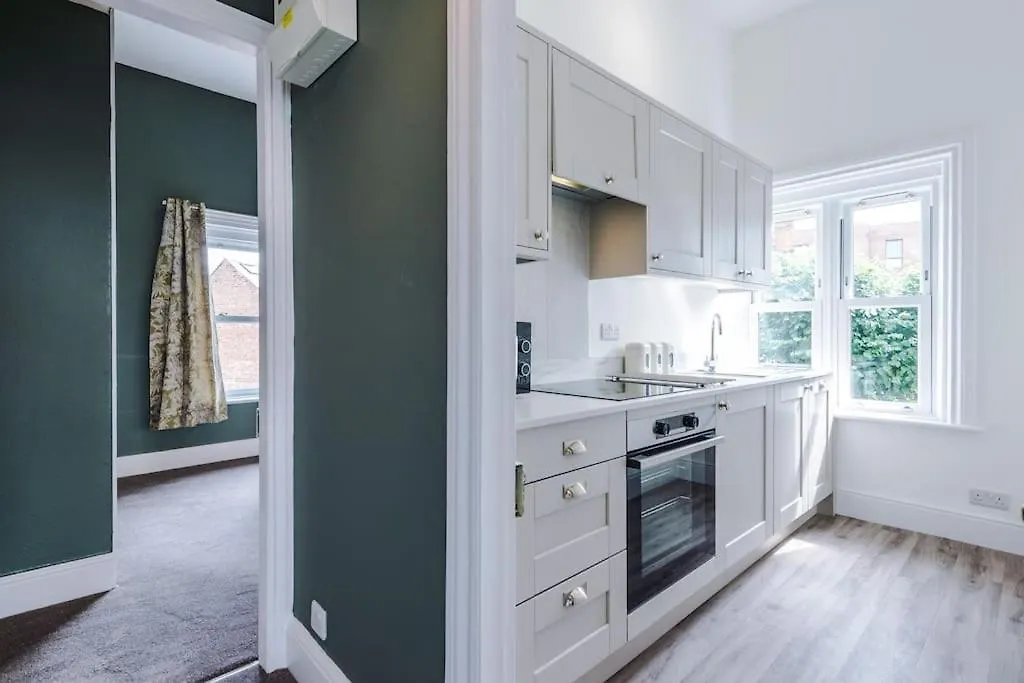 1B Victorian Retreat In Chester