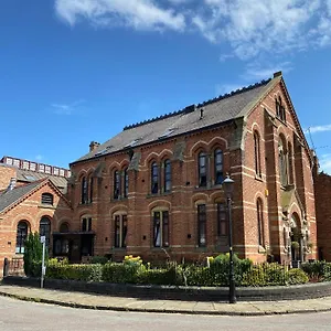 Apartment Luxury Chapel Within Walls, Chester
