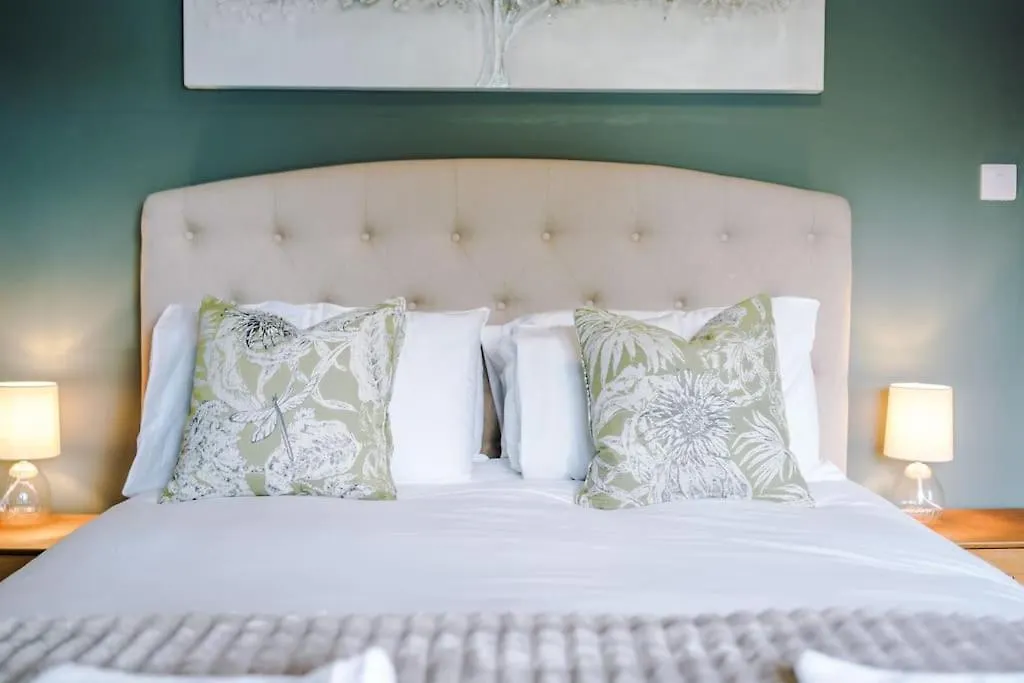 1B Victorian Retreat In Chester United Kingdom