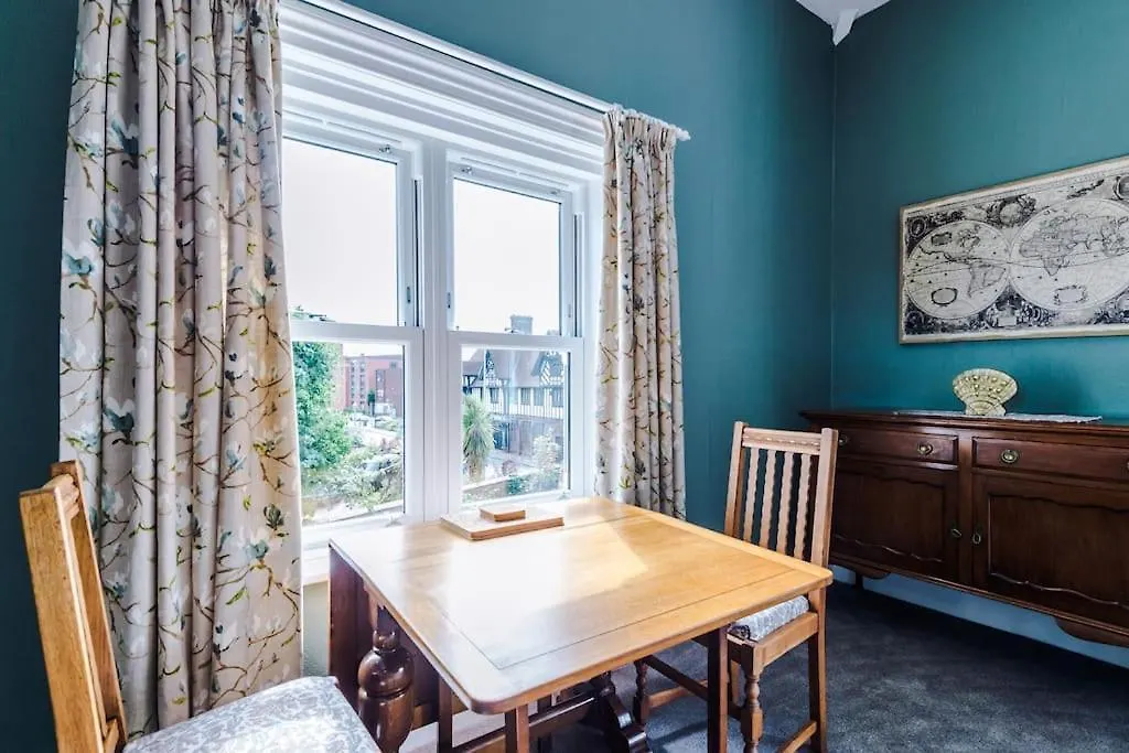 1B Victorian Retreat In Chester 0*,  United Kingdom
