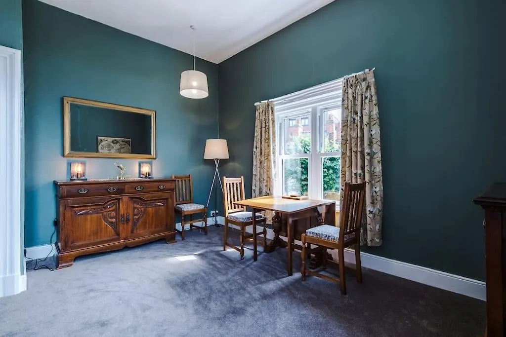 1B Victorian Retreat In Chester 0*,  United Kingdom